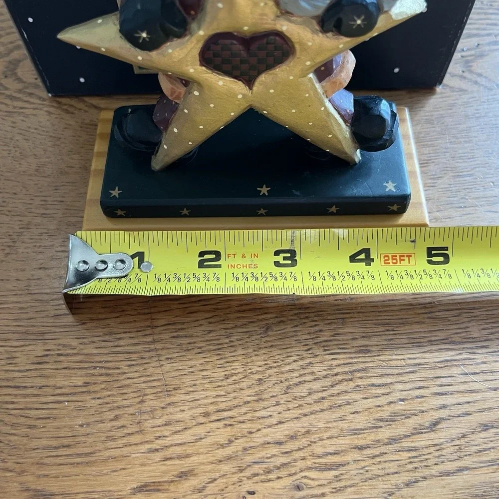 Williraye Studio Figurine Santa Star Coyne's & Company